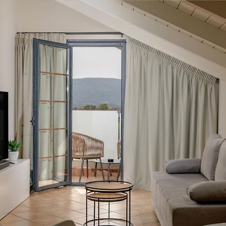 Nikon Boutique Hotel Kalamákion Dış mekan fotoğraf